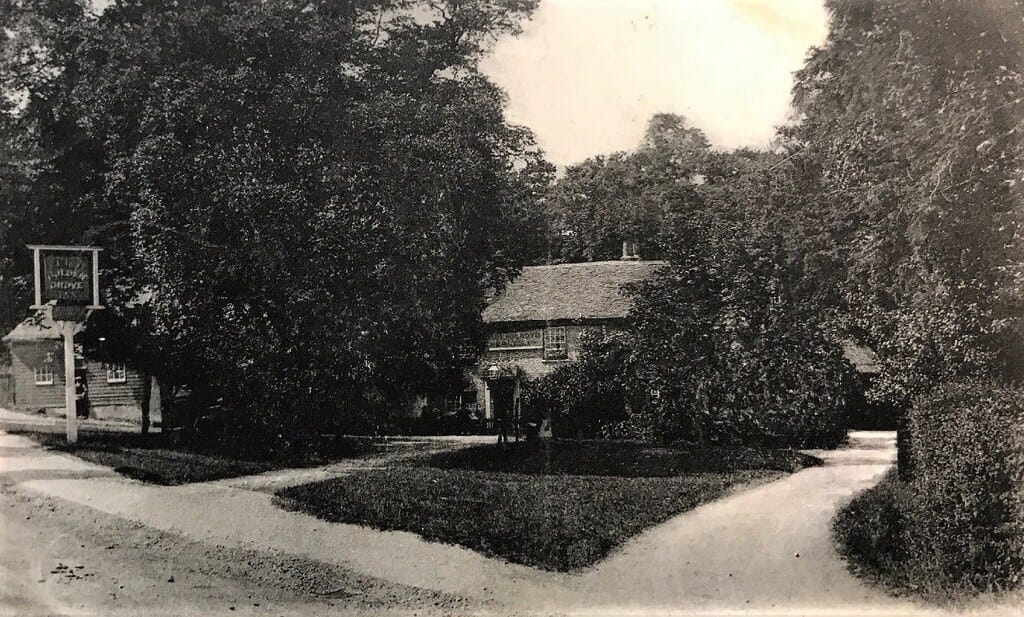 Chertsey of Surrey Golden Grove Pub Louis Levy LL No 542 1907