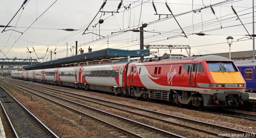 91105 in full Virgin trains east coast livery at Doncaster