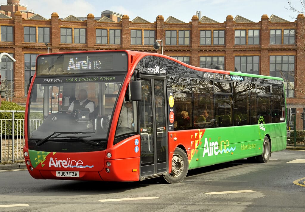 YJ67FZA Transdev Keighley 274
