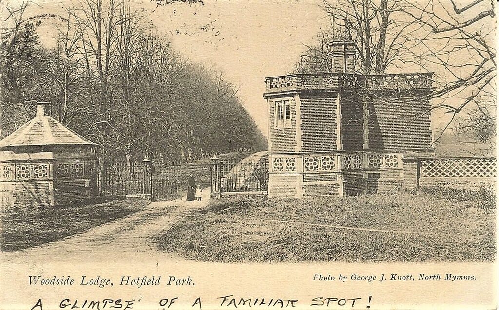 HATFIELD - WOODSIDE LODGE - Near Welham Green, Potters Bar - HERTS - 1904