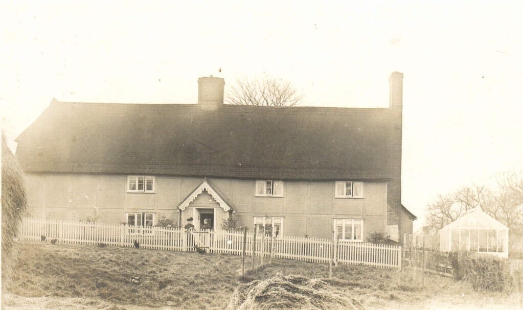 Barley, Royston posted House & Greenhouse. 1904 hertfordshire