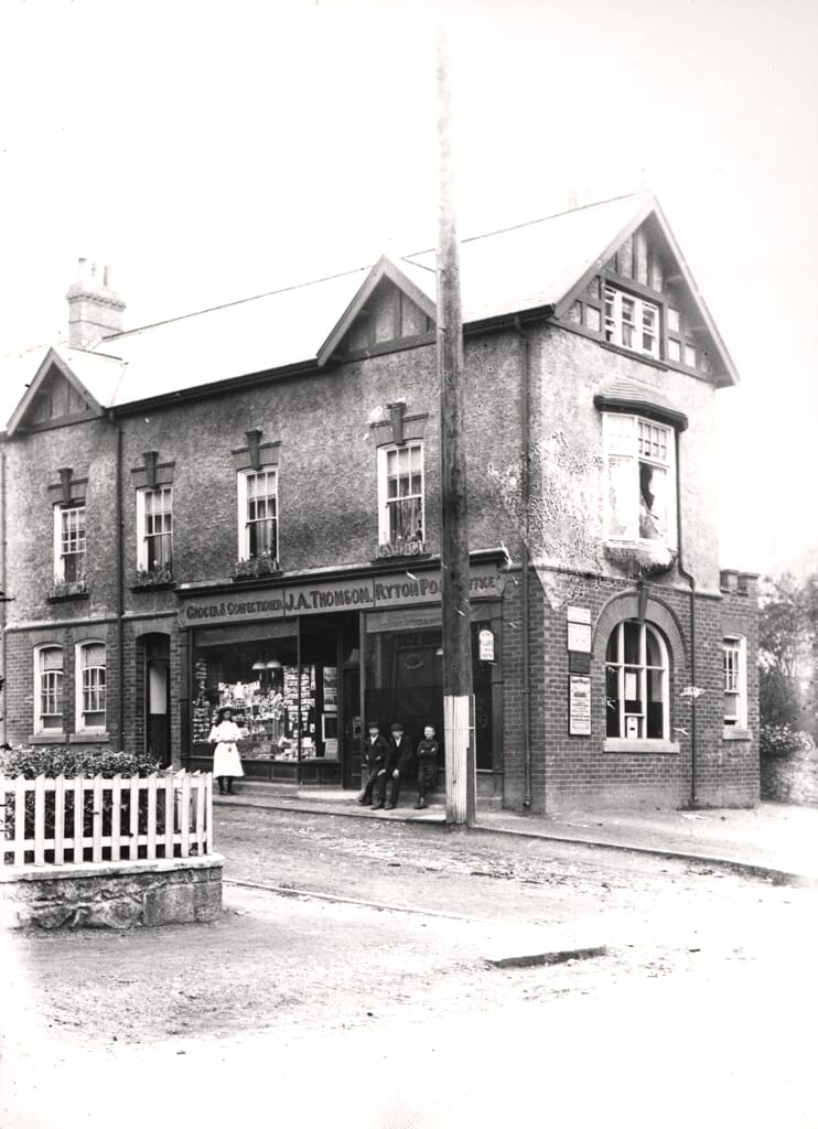 031200:Ryton Post Office and Grocer 1910
