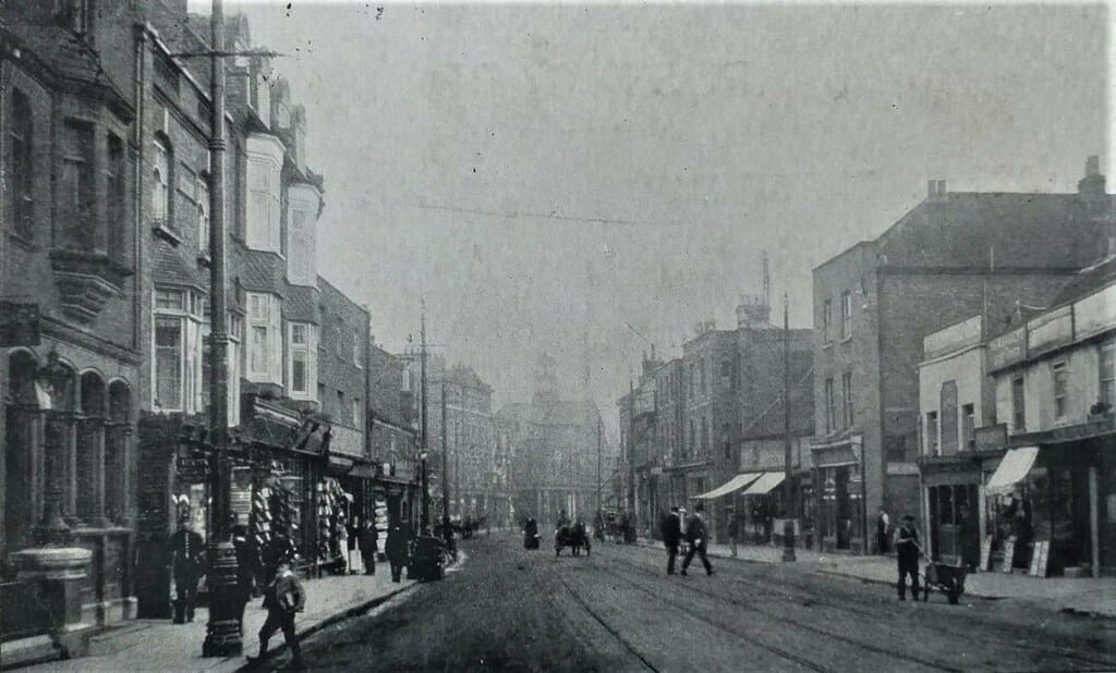 UXBRIDGE HIGH STREET, LONDON - HARLINGTON 1902 POSTMARK