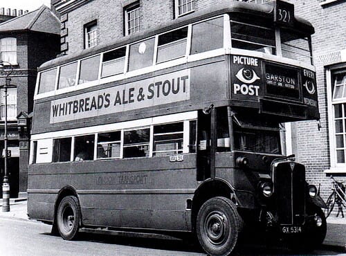 Watford High Street garages ST1070.